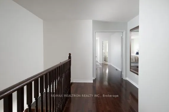 Photo 20 of 104 White Beach Crescent, Vaughan, Patterson — HOMEH