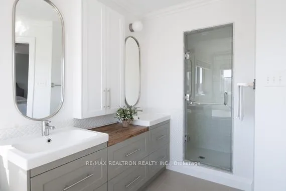 Photo 27 of 104 White Beach Crescent, Vaughan, Patterson — HOMEH
