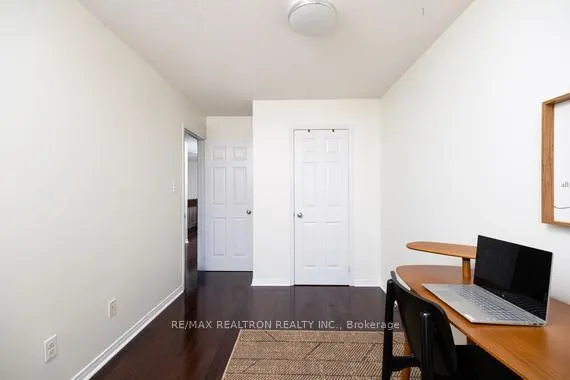 Photo 30 of 104 White Beach Crescent, Vaughan, Patterson — HOMEH