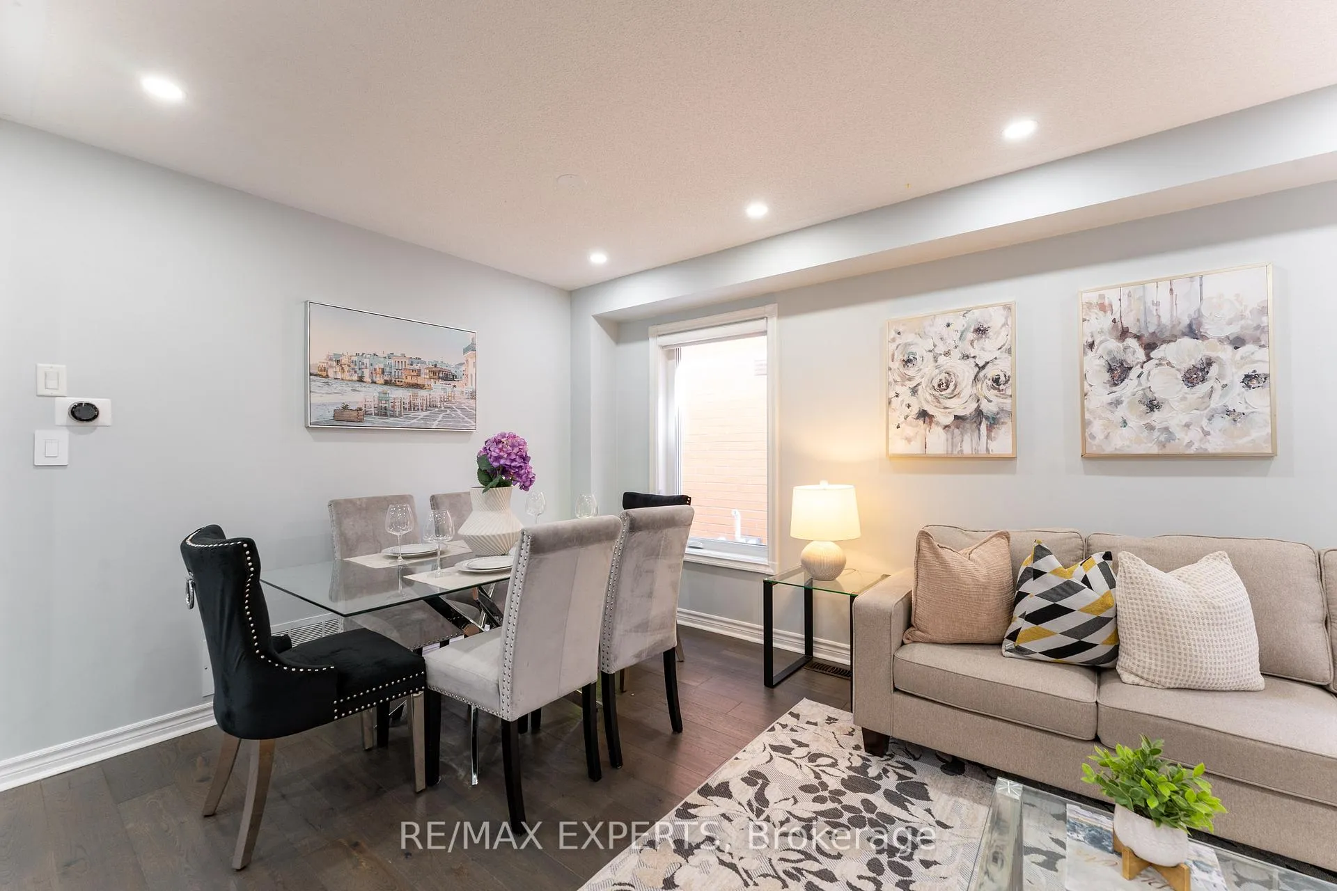 Photo 11 of 69 Shetland Crescent, Vaughan, Maple — HOMEH