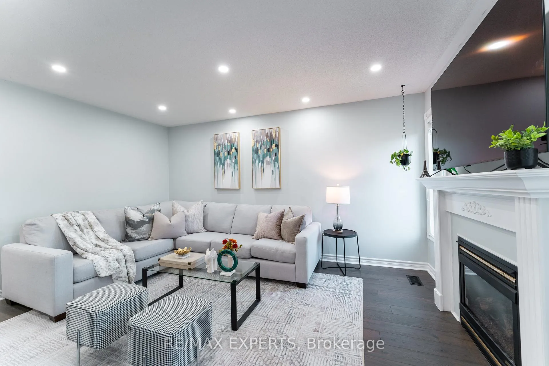 Photo 14 of 69 Shetland Crescent, Vaughan, Maple — HOMEH