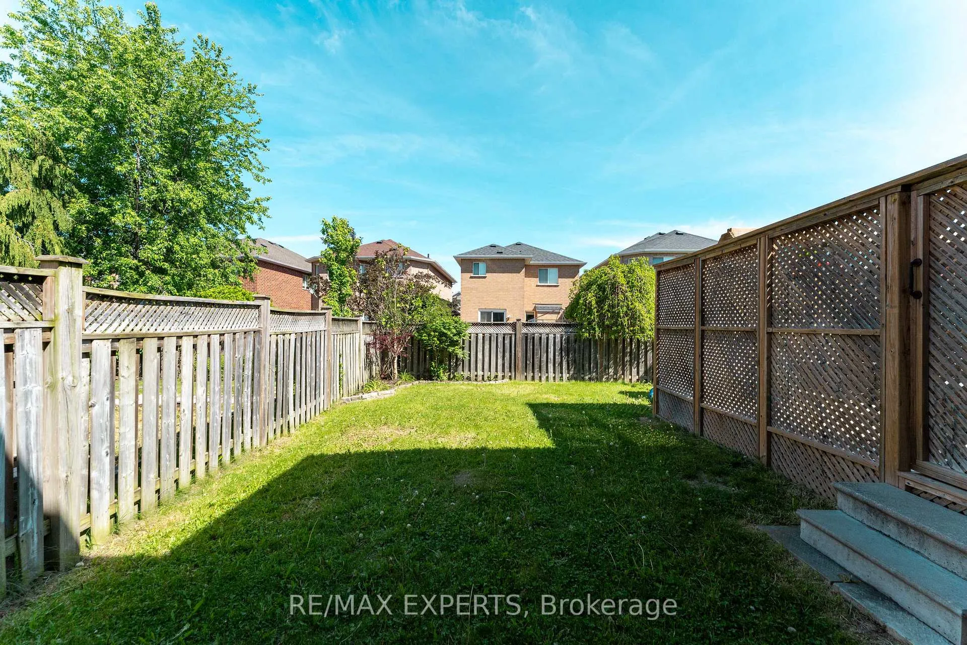 Photo 38 of 69 Shetland Crescent, Vaughan, Maple — HOMEH