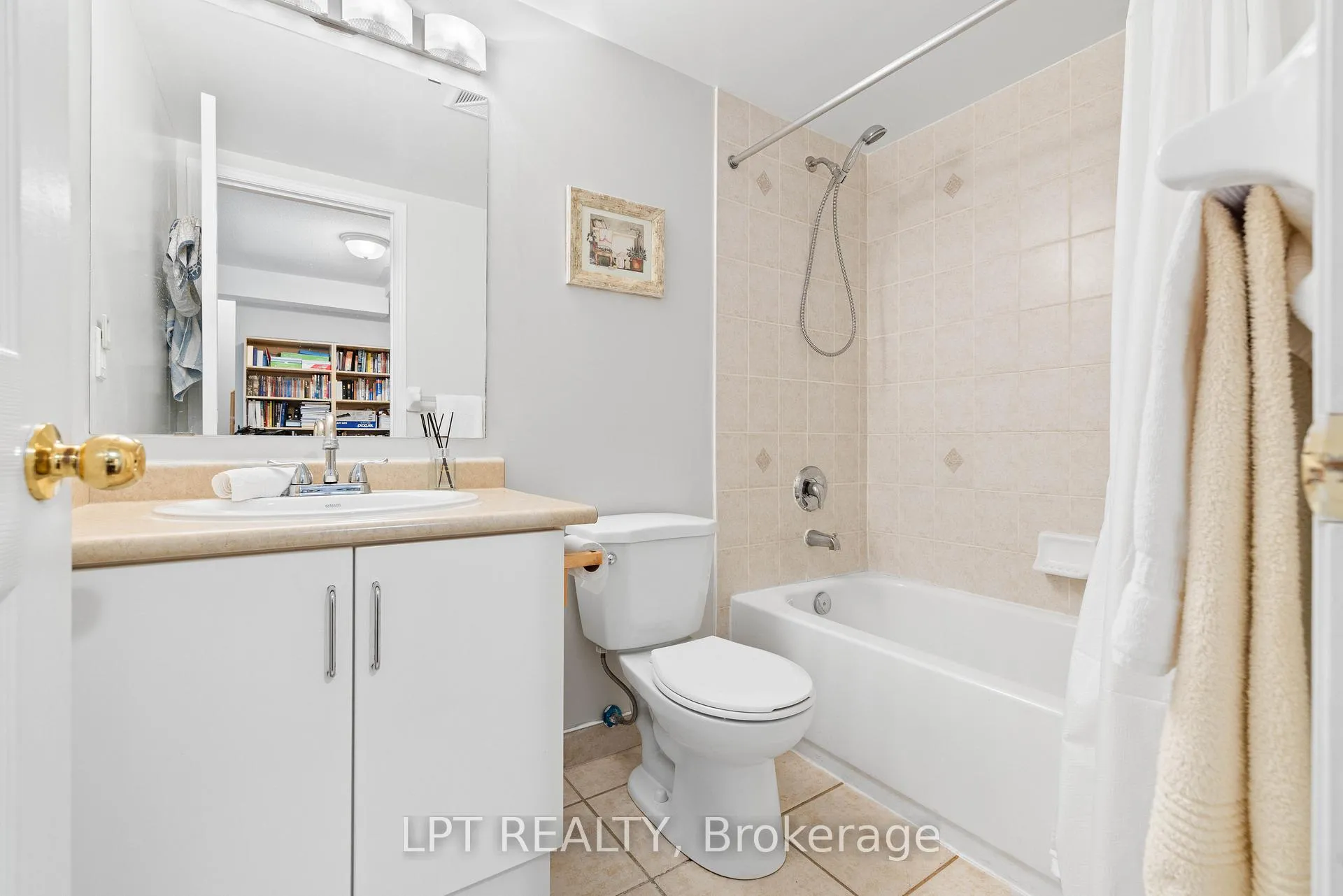 Photo 17 of Unit 362, 312 John Street, Markham, Aileen-Willowbrook — HOMEH