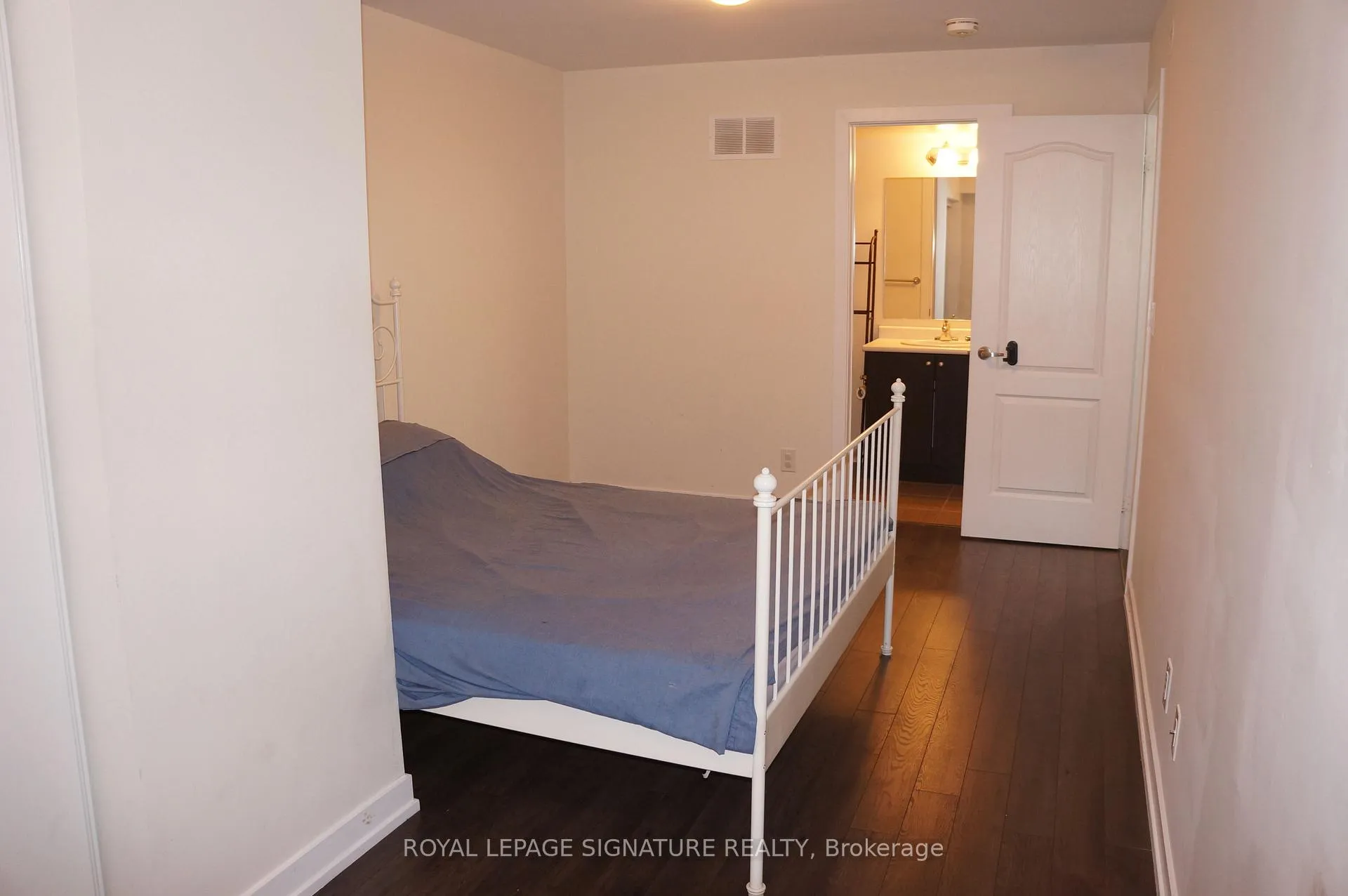 Photo 10 of Unit 209, 10 Dunsheath Way, Markham, Cornell — HOMEH