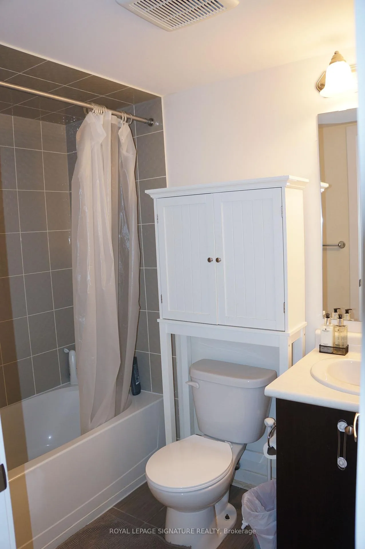 Photo 13 of Unit 209, 10 Dunsheath Way, Markham, Cornell — HOMEH