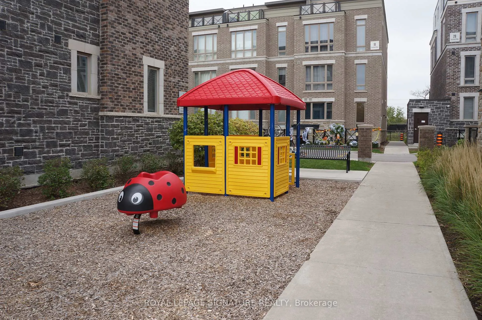 Photo 15 of Unit 209, 10 Dunsheath Way, Markham, Cornell — HOMEH