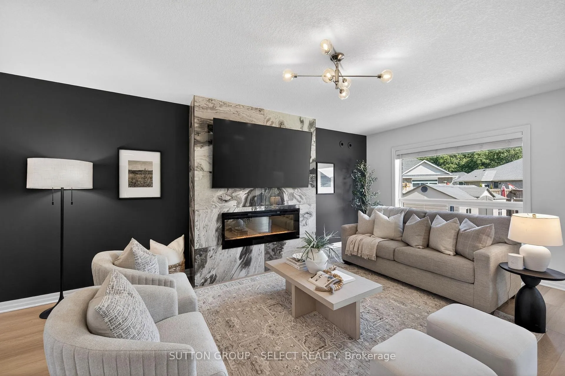 Photo 7 of 38 Foxtail Lane, St. Thomas — HOMEH