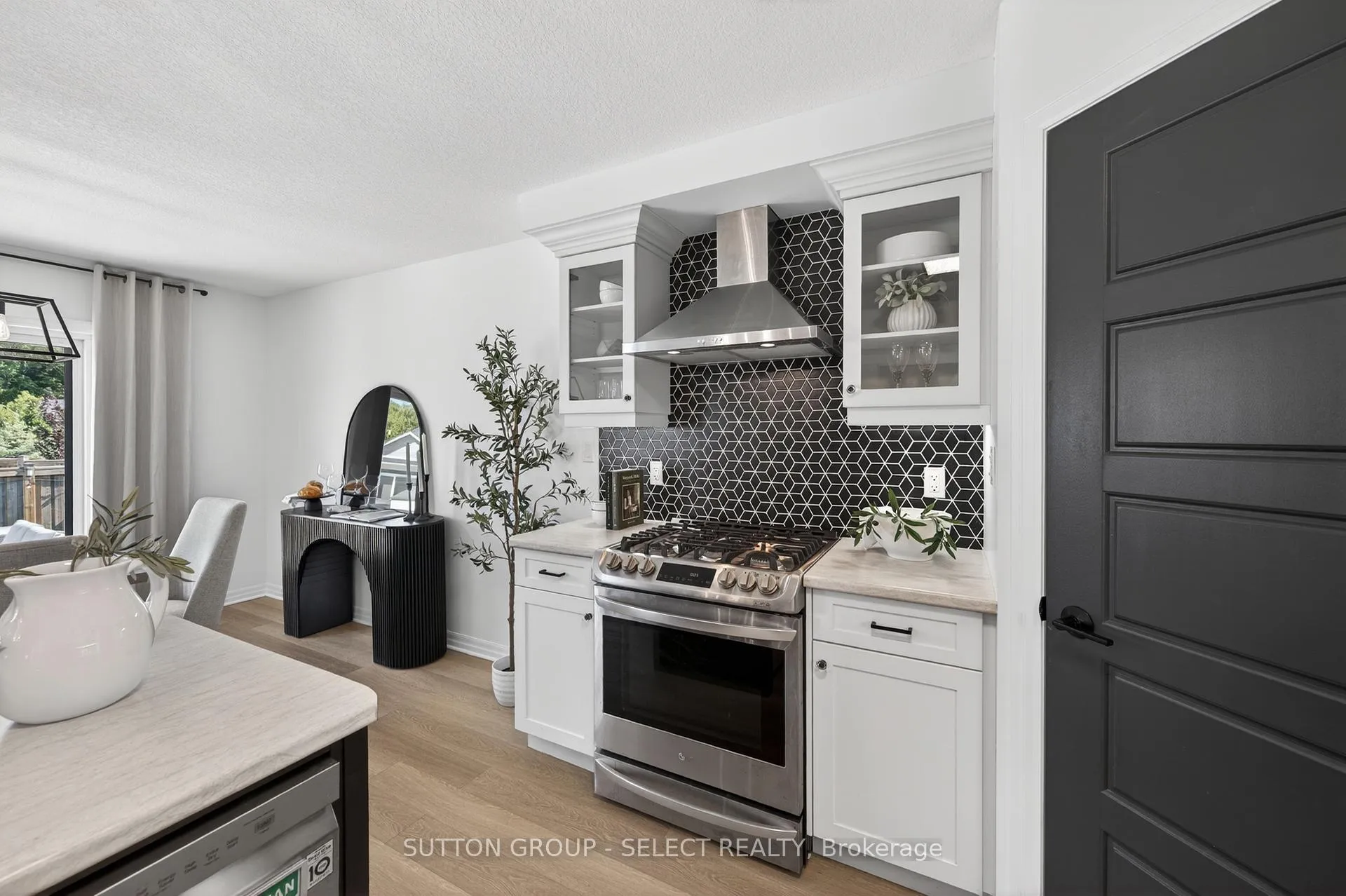 Photo 12 of 38 Foxtail Lane, St. Thomas — HOMEH