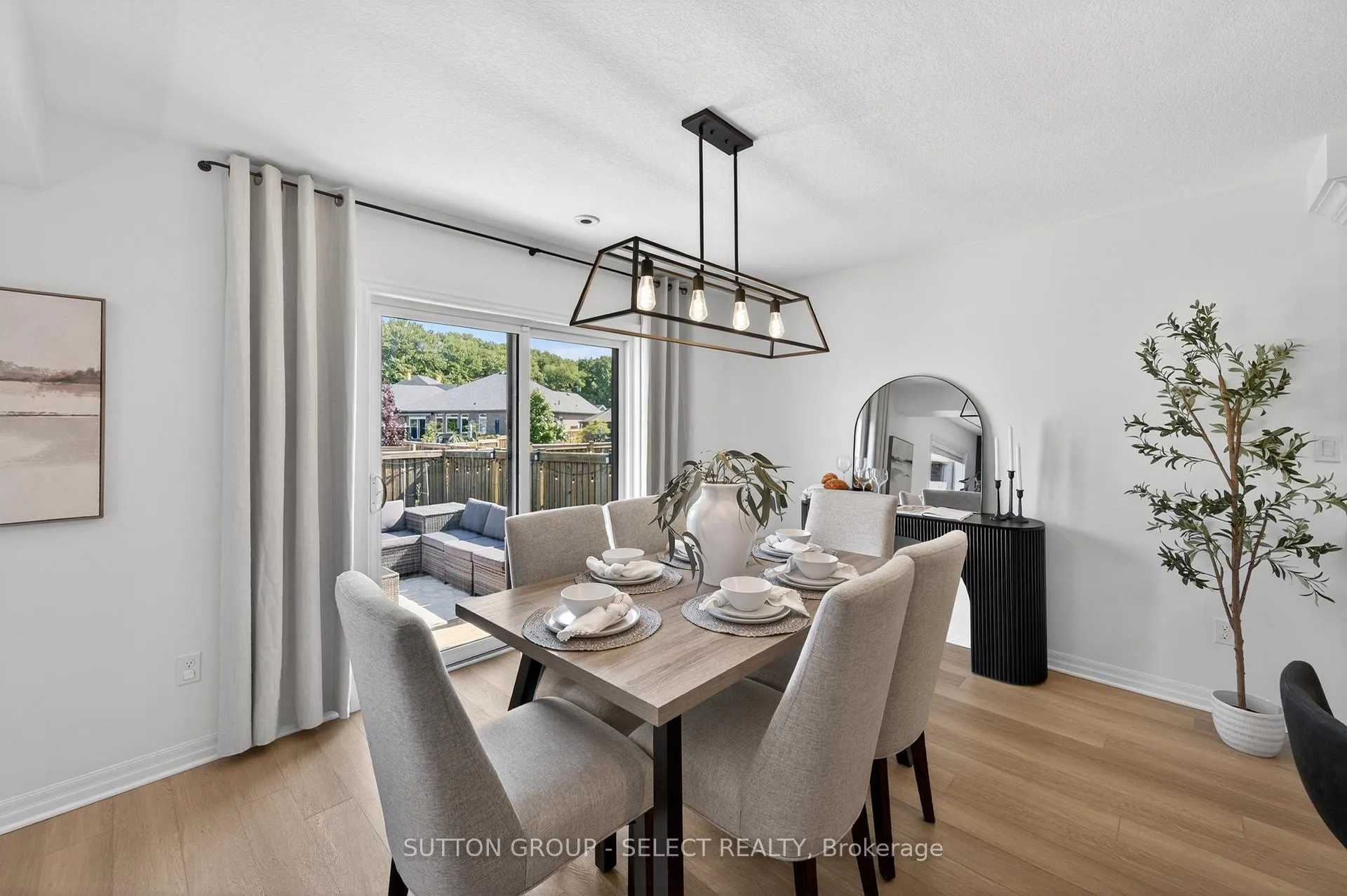 Photo 13 of 38 Foxtail Lane, St. Thomas — HOMEH