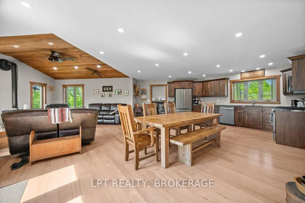 Photo 4 of 1718 Forty Foot Road, Frontenac, Frontenac Centre — HOMEH