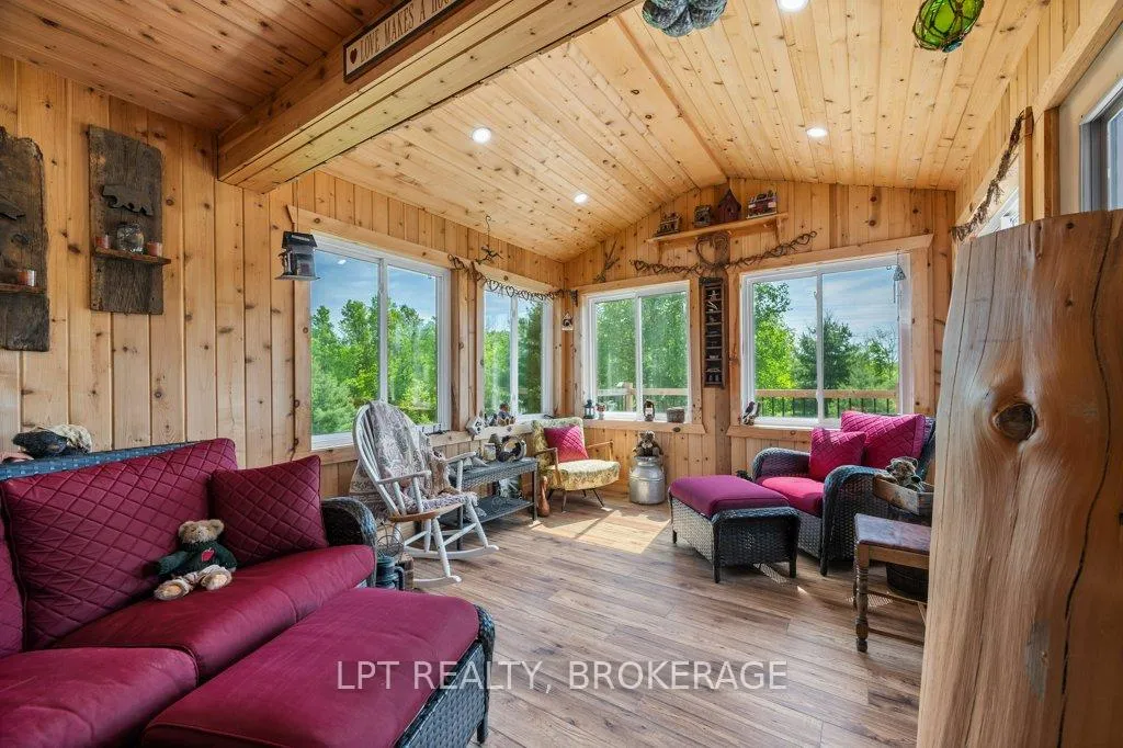 Photo 13 of 1718 Forty Foot Road, Frontenac, Frontenac Centre — HOMEH