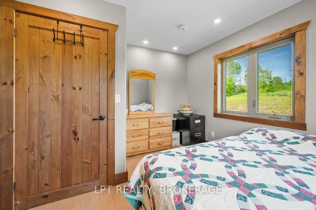Photo 17 of 1718 Forty Foot Road, Frontenac, Frontenac Centre — HOMEH