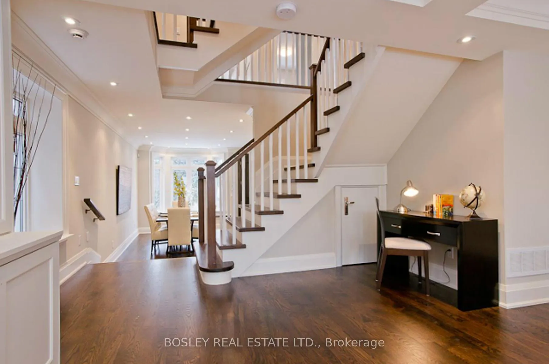 Photo 4 of Unit Upper, 19 Cardiff Road, Toronto, Mount Pleasant East — HOMEH