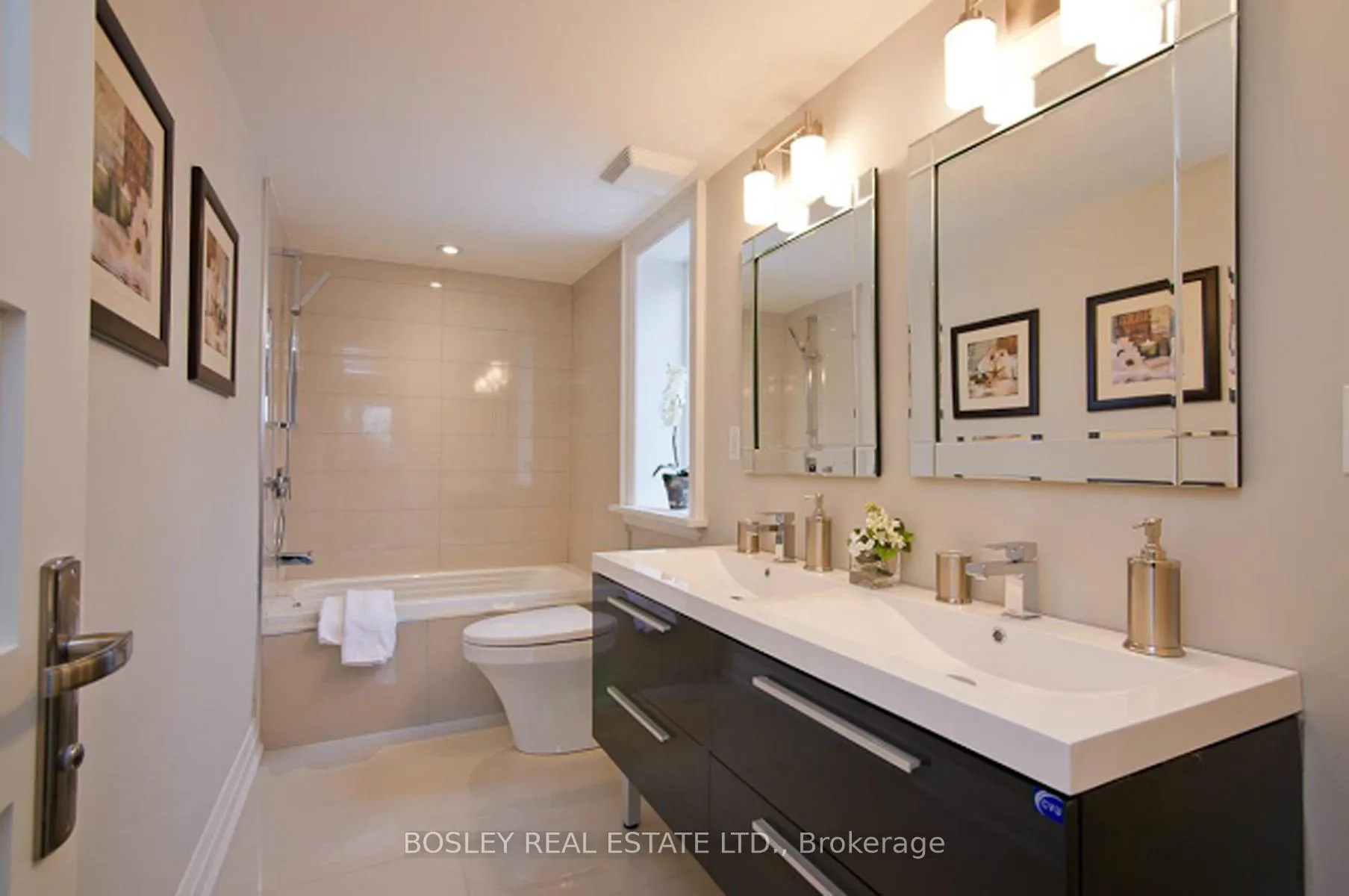 Photo 6 of Unit Upper, 19 Cardiff Road, Toronto, Mount Pleasant East — HOMEH