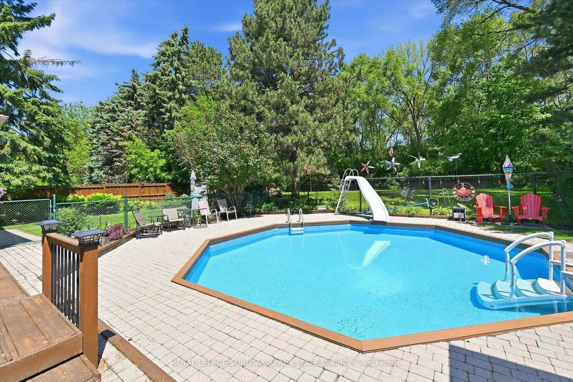 Photo 3 of 951 Cloverleaf Drive, Burlington, LaSalle — HOMEH
