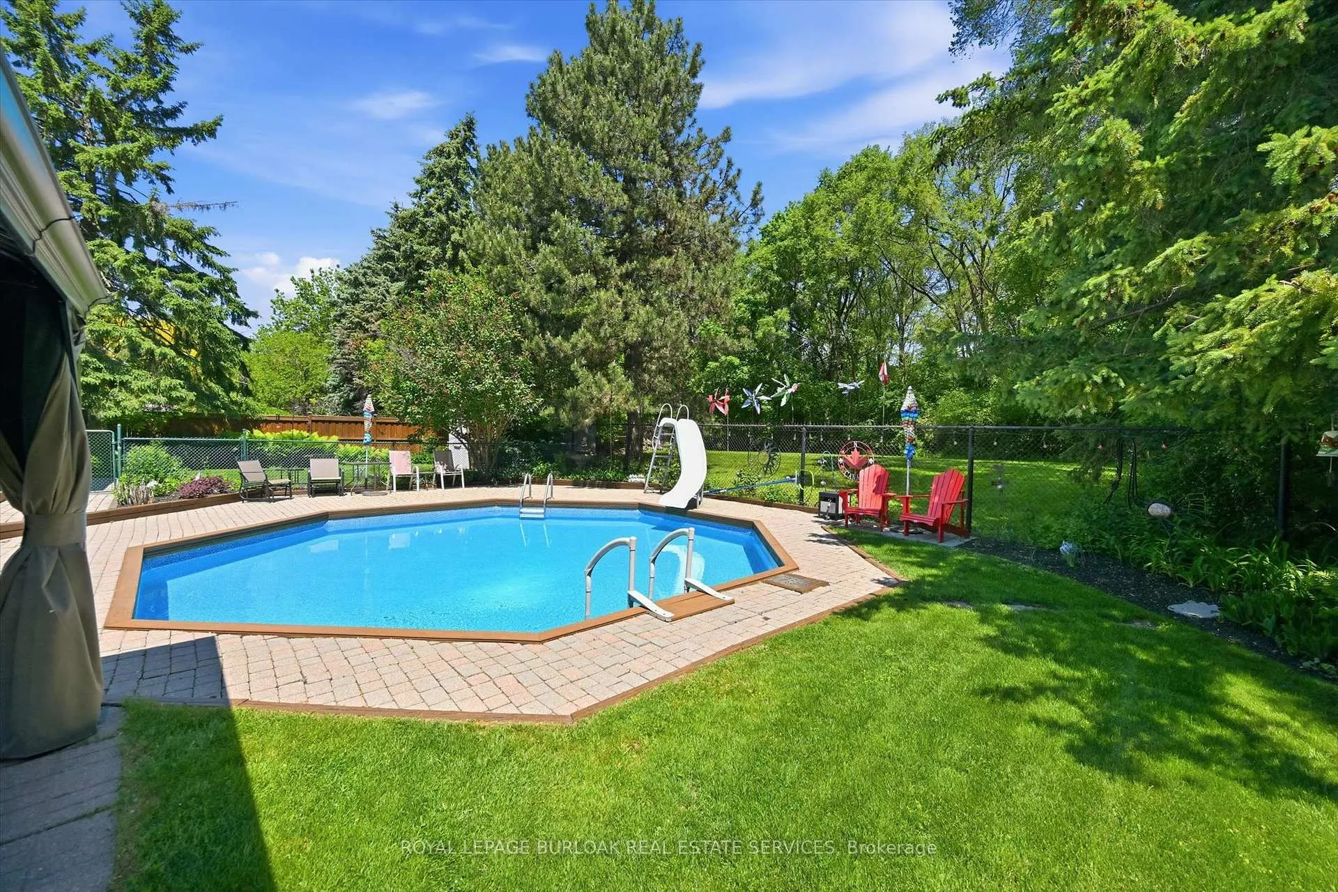 Photo 4 of 951 Cloverleaf Drive, Burlington, LaSalle — HOMEH