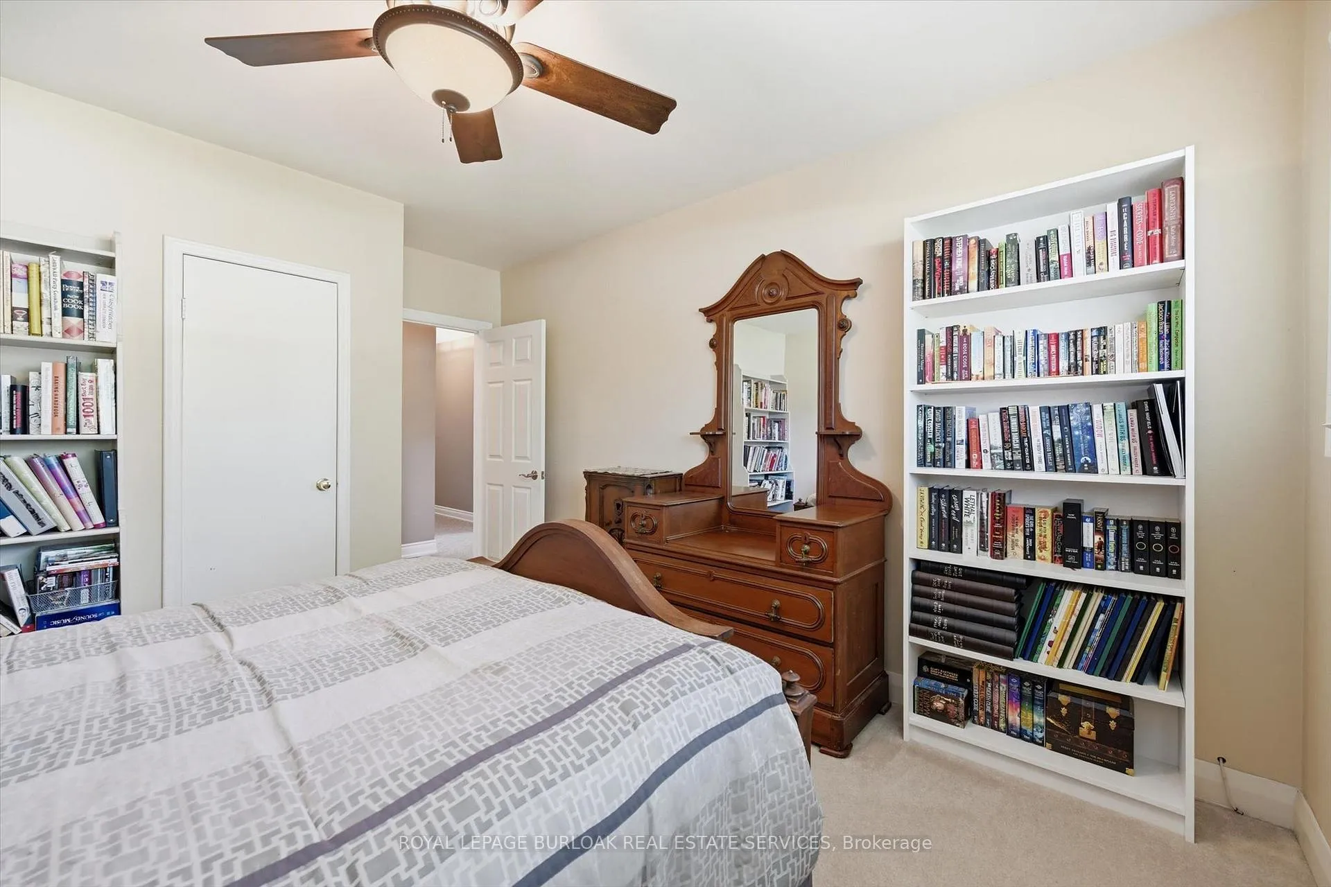 Photo 22 of 951 Cloverleaf Drive, Burlington, LaSalle — HOMEH