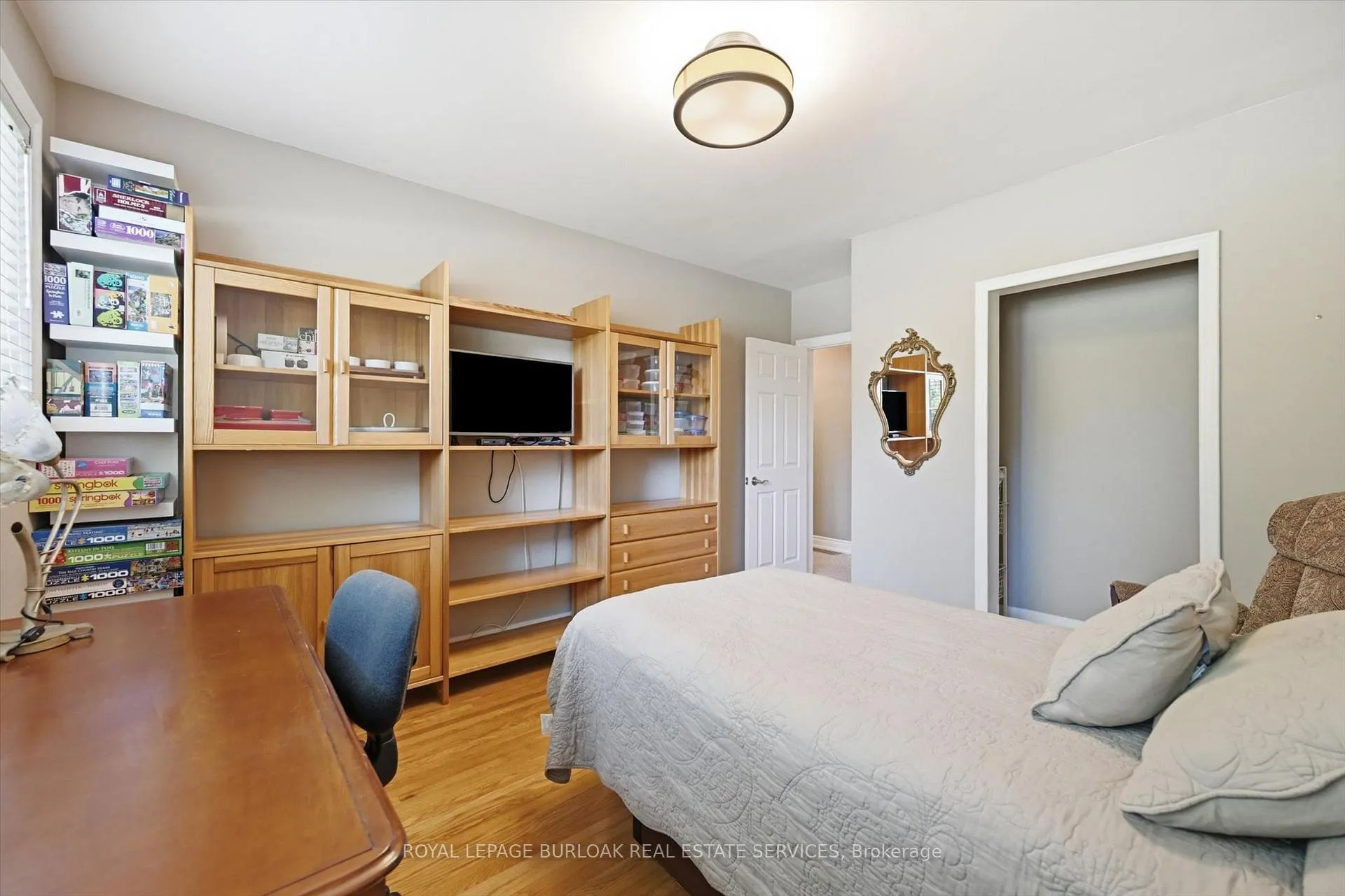 Photo 25 of 951 Cloverleaf Drive, Burlington, LaSalle — HOMEH