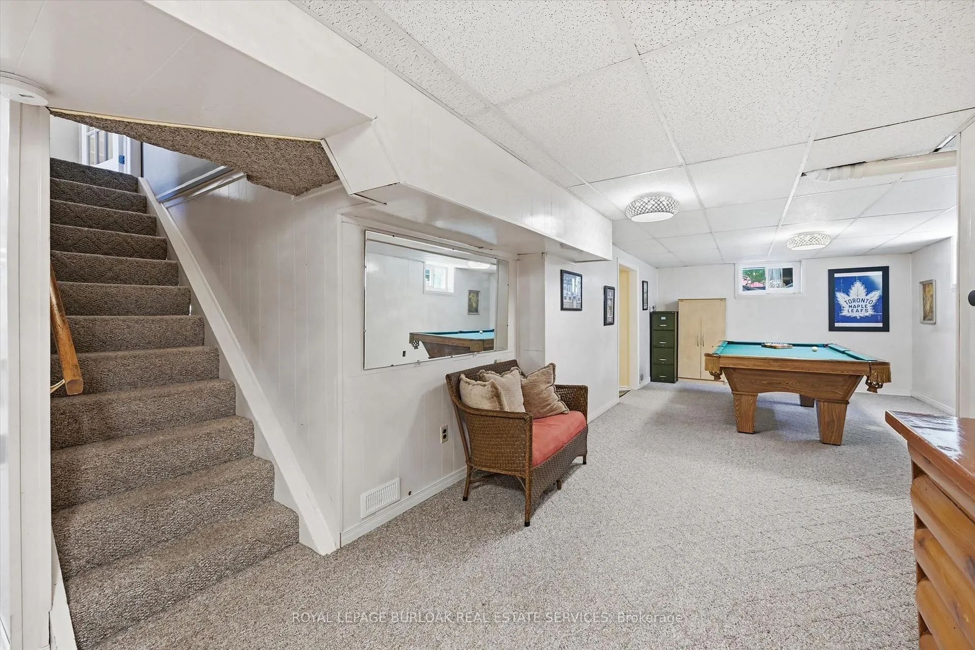 Photo 33 of 951 Cloverleaf Drive, Burlington, LaSalle — HOMEH