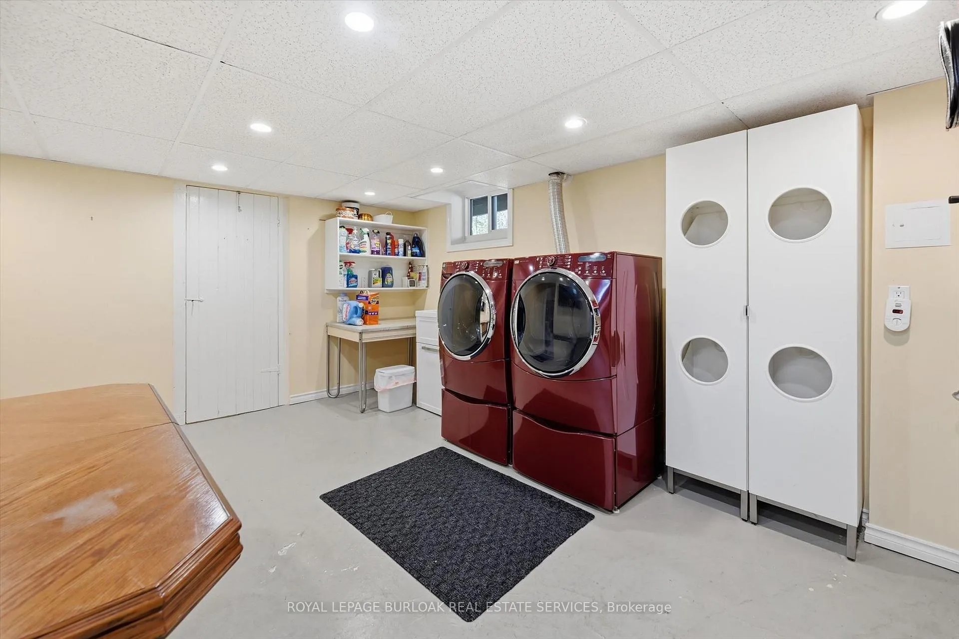 Photo 37 of 951 Cloverleaf Drive, Burlington, LaSalle — HOMEH