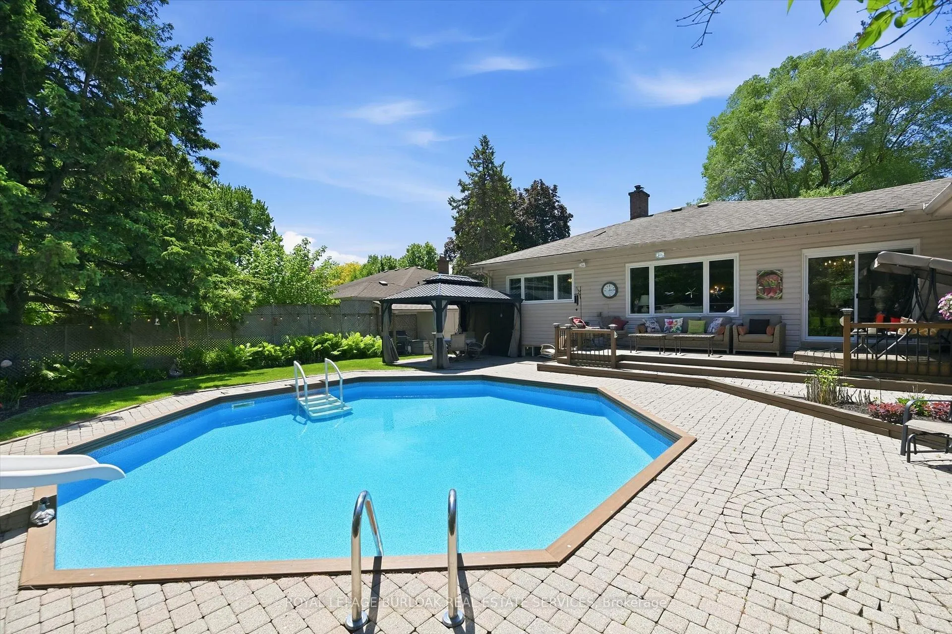 Photo 49 of 951 Cloverleaf Drive, Burlington, LaSalle — HOMEH