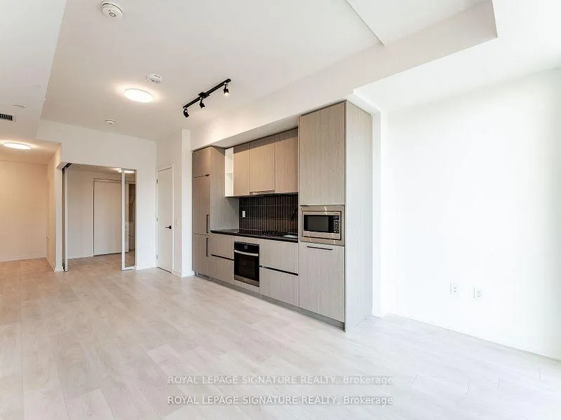 Photo 8 of Unit 703, 10 Graphophone Grove, Toronto, Dovercourt-Wallace Emerson-Junction — HOMEH