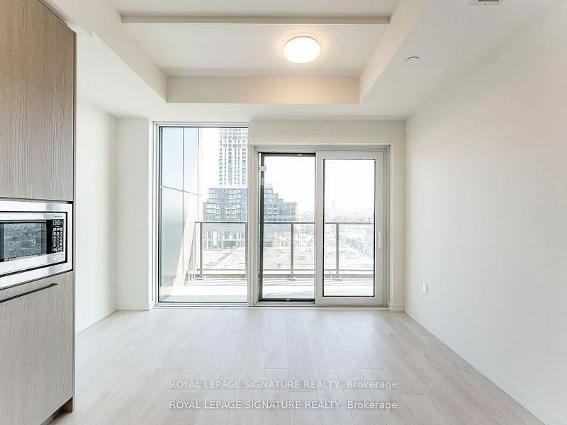 Photo 11 of Unit 703, 10 Graphophone Grove, Toronto, Dovercourt-Wallace Emerson-Junction — HOMEH