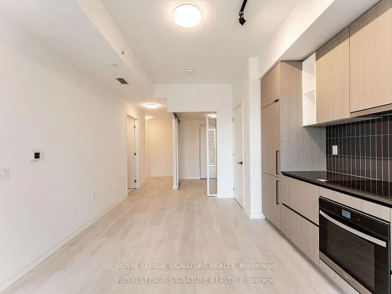 Photo 14 of Unit 703, 10 Graphophone Grove, Toronto, Dovercourt-Wallace Emerson-Junction — HOMEH