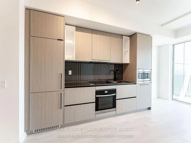 Photo 19 of Unit 703, 10 Graphophone Grove, Toronto, Dovercourt-Wallace Emerson-Junction — HOMEH