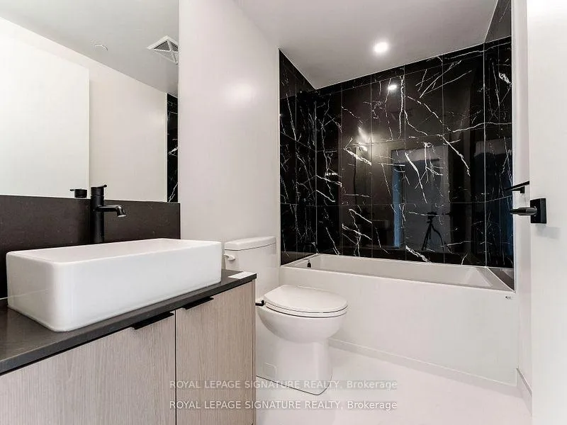 Photo 30 of Unit 703, 10 Graphophone Grove, Toronto, Dovercourt-Wallace Emerson-Junction — HOMEH