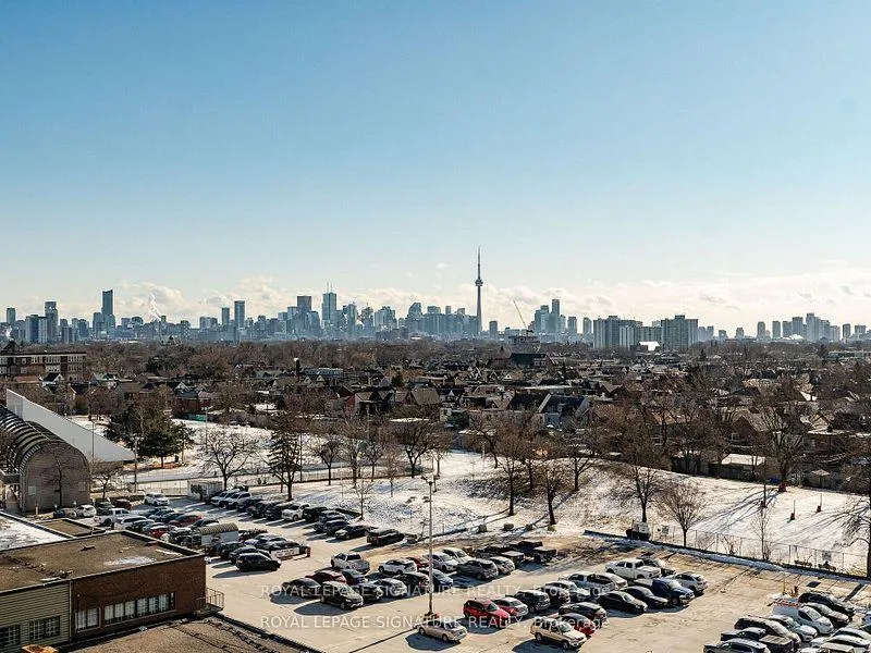 Photo 37 of Unit 703, 10 Graphophone Grove, Toronto, Dovercourt-Wallace Emerson-Junction — HOMEH