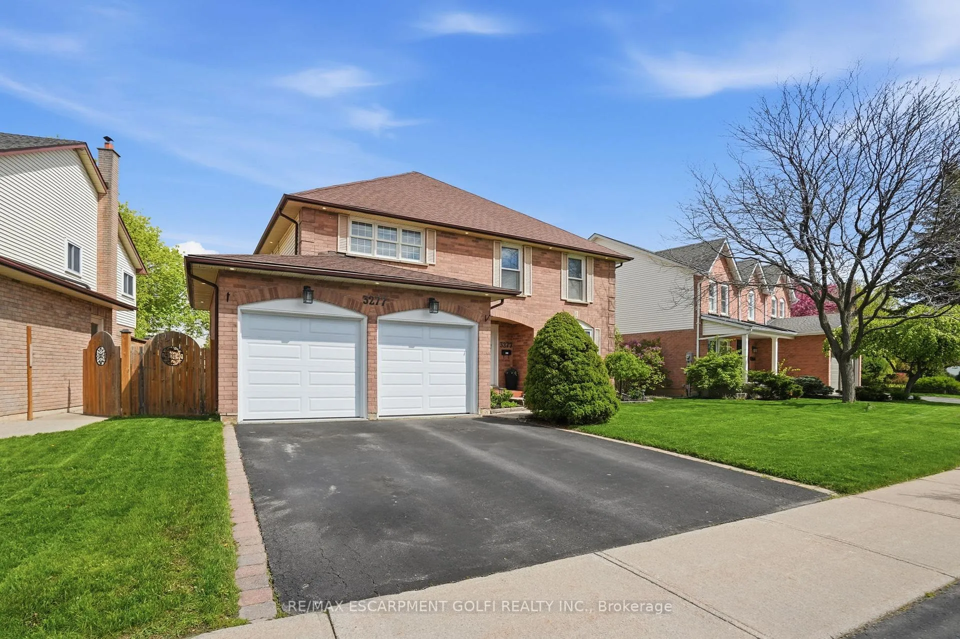 Photo 3 of 3277 Folkway Drive, Burlington, Headon — HOMEH