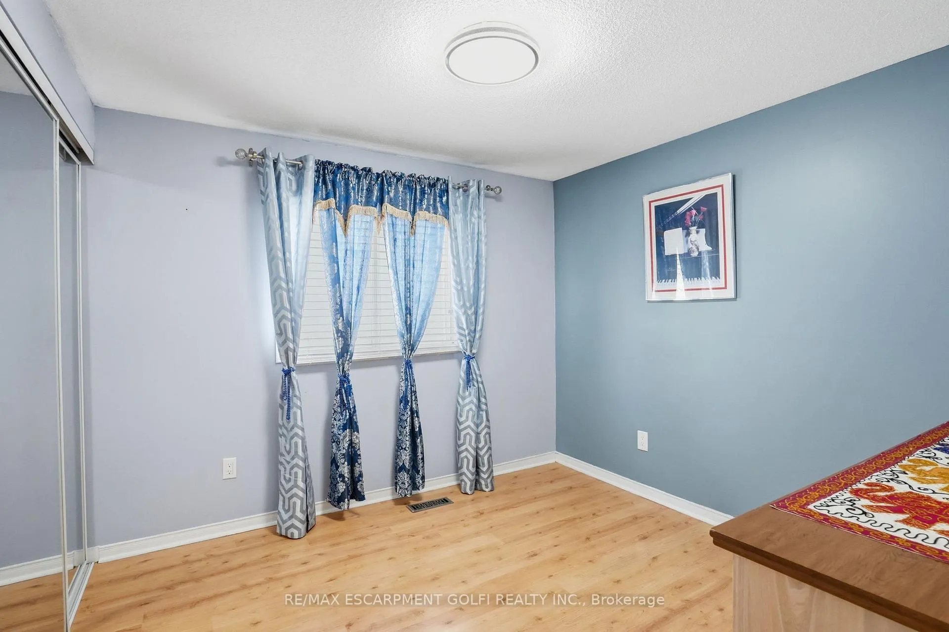 Photo 25 of 3277 Folkway Drive, Burlington, Headon — HOMEH