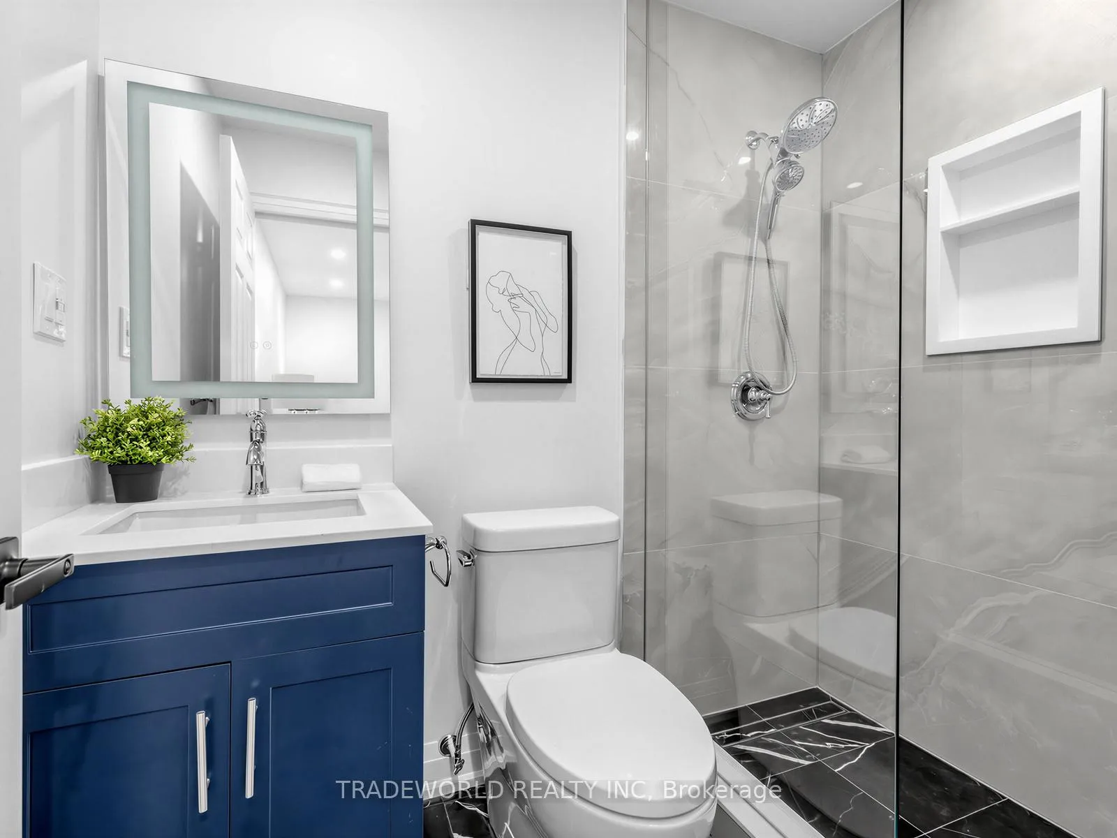 Photo 15 of 16 Ferrah Street, Markham, Unionville — HOMEH