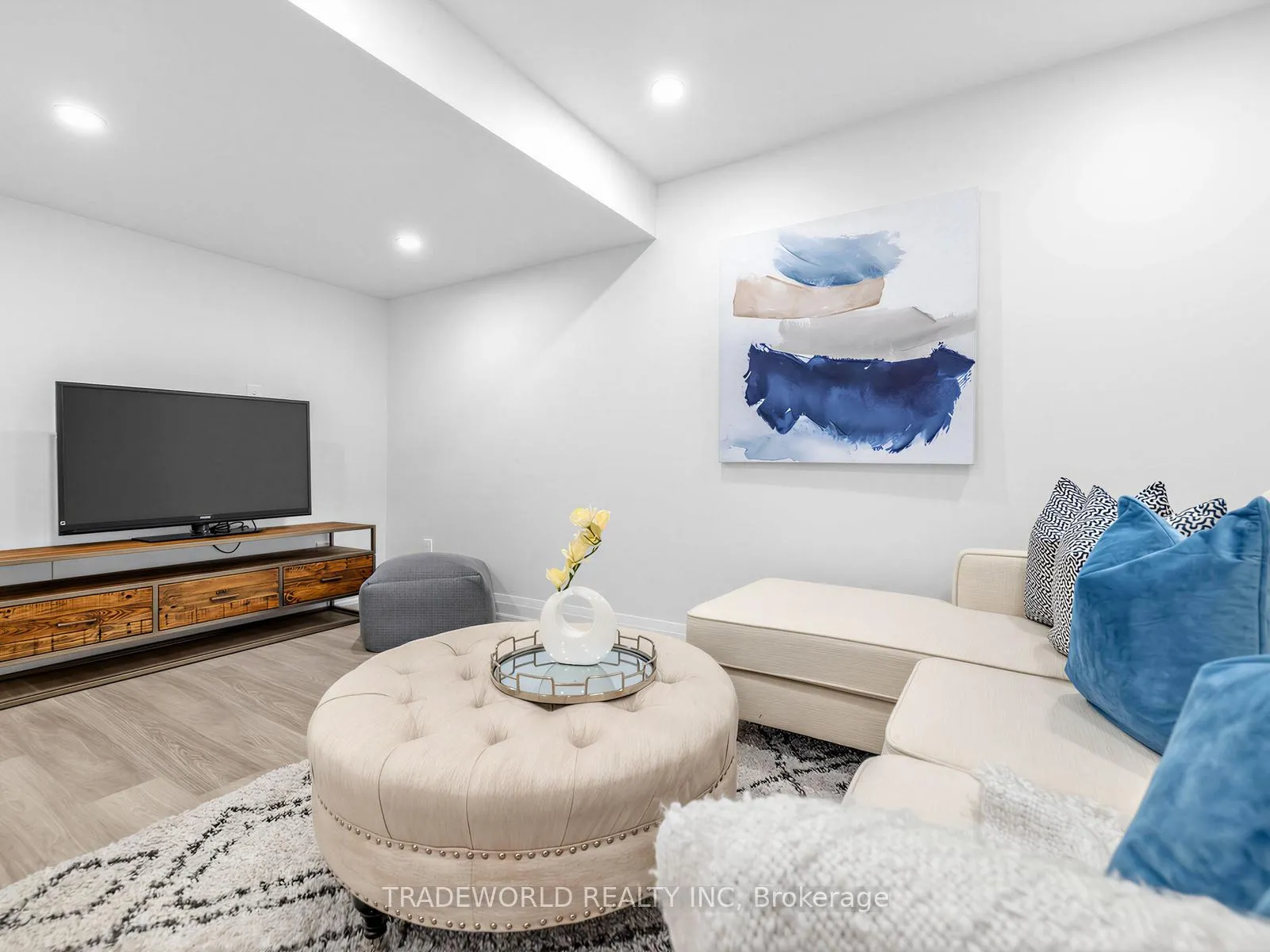 Photo 21 of 16 Ferrah Street, Markham, Unionville — HOMEH