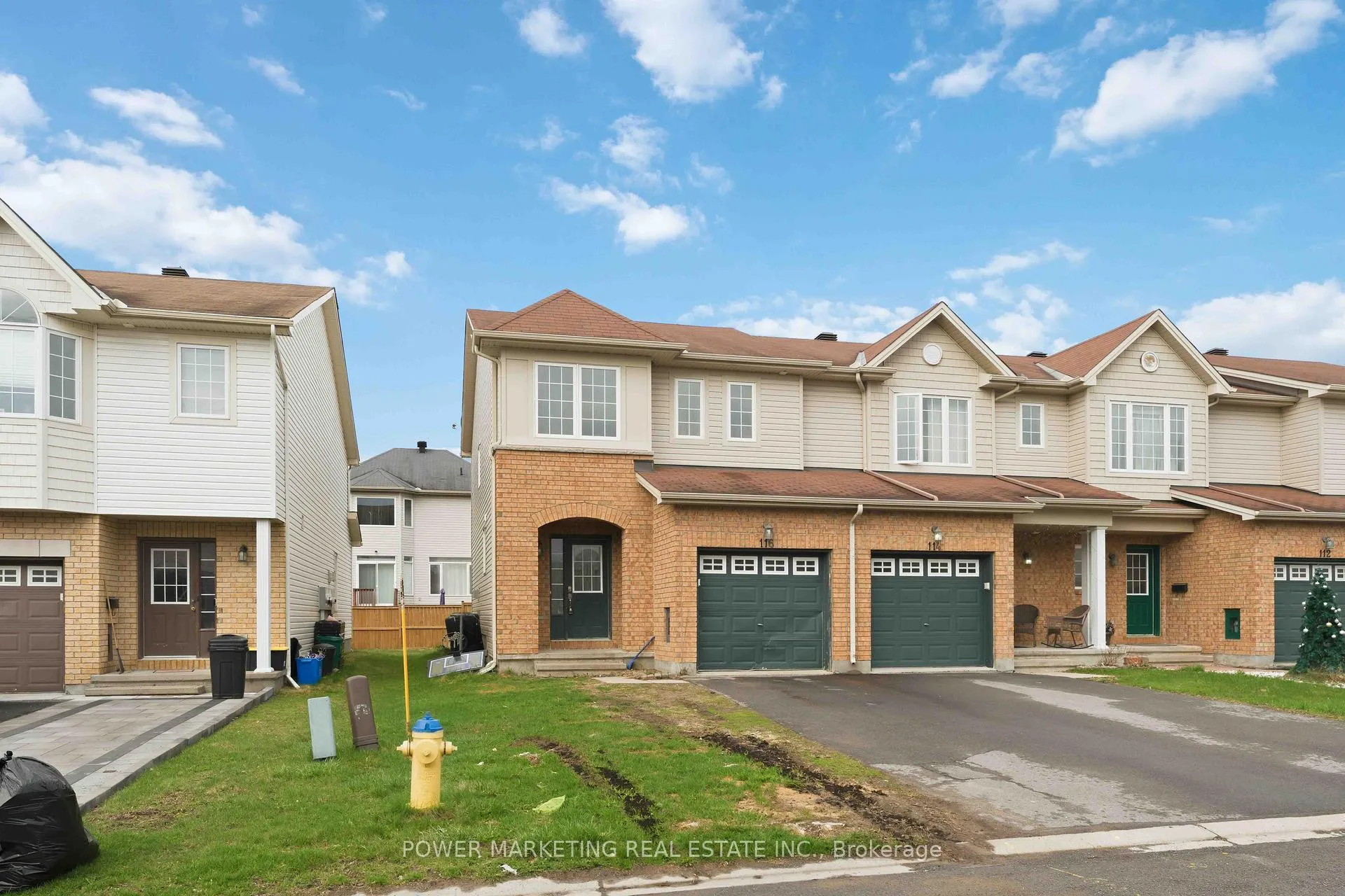 Photo 2 of 116 Esterbrook Drive, Ottawa, Mer Bleue/Bradley Estates/Anderson Park — HOMEH