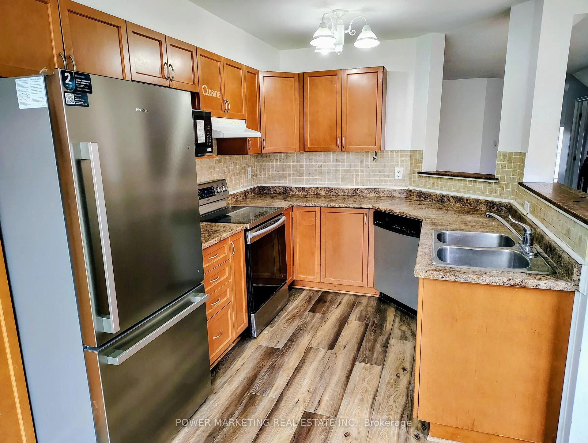 Photo 11 of 116 Esterbrook Drive, Ottawa, Mer Bleue/Bradley Estates/Anderson Park — HOMEH