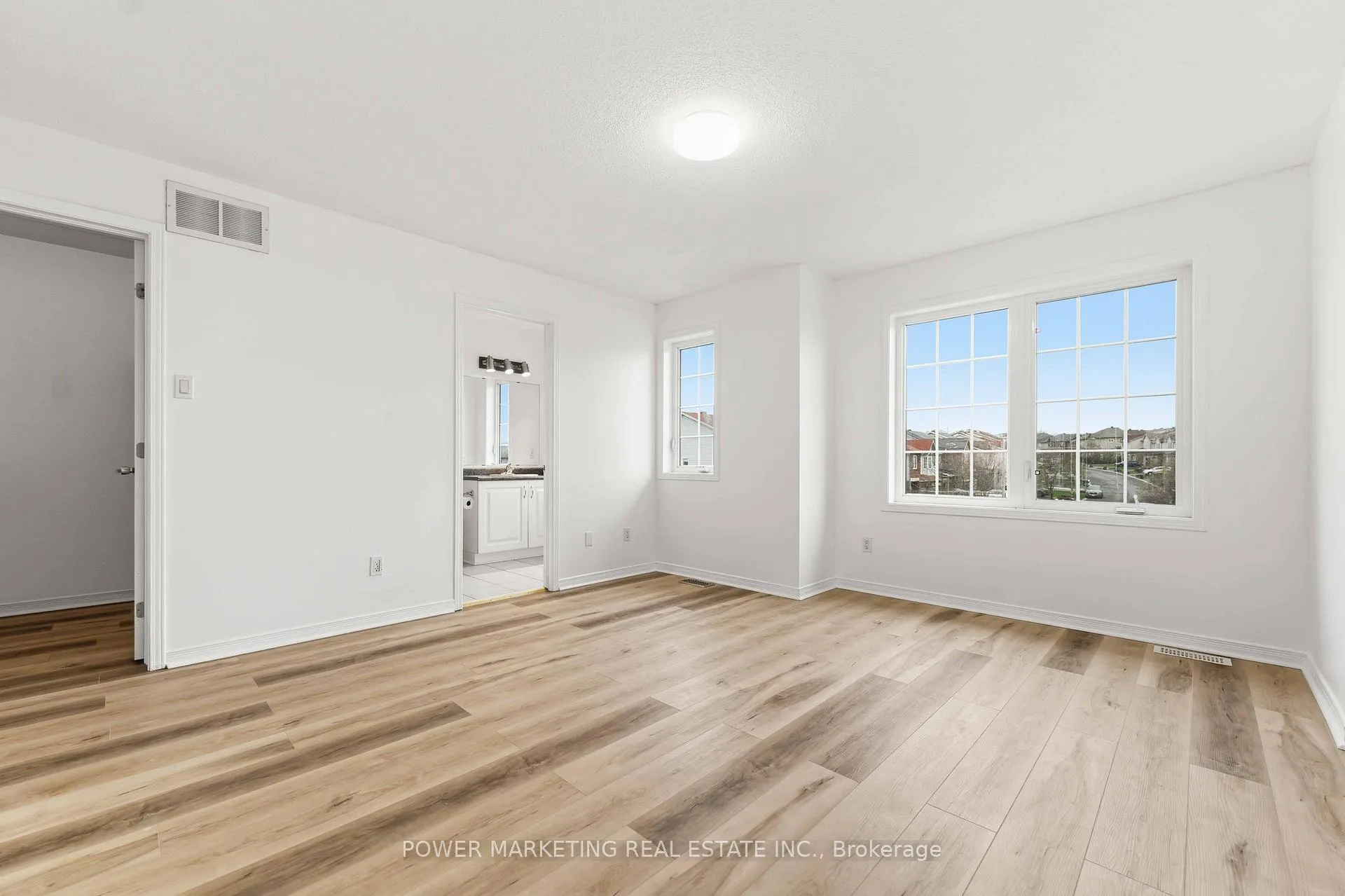 Photo 17 of 116 Esterbrook Drive, Ottawa, Mer Bleue/Bradley Estates/Anderson Park — HOMEH