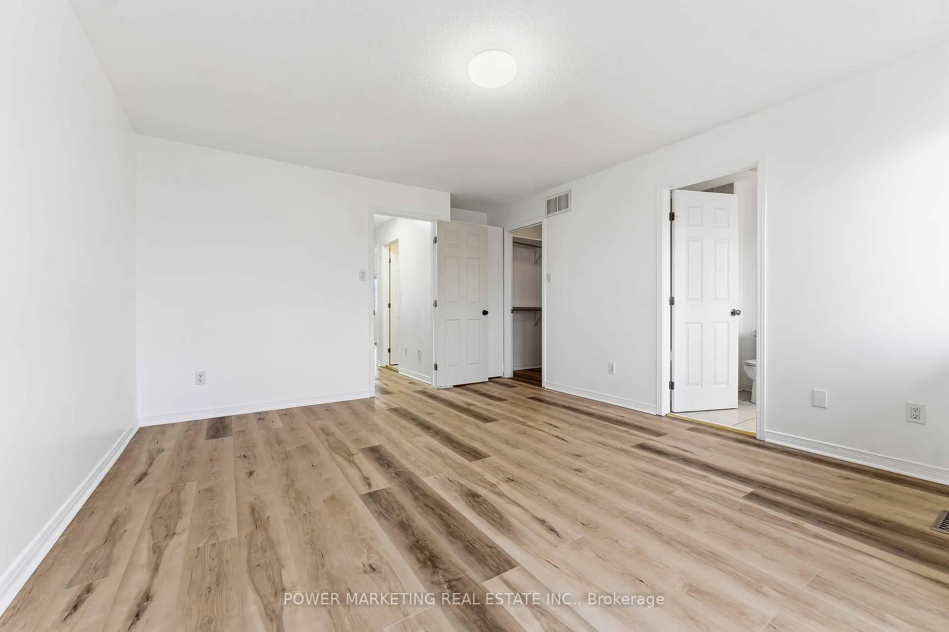 Photo 18 of 116 Esterbrook Drive, Ottawa, Mer Bleue/Bradley Estates/Anderson Park — HOMEH