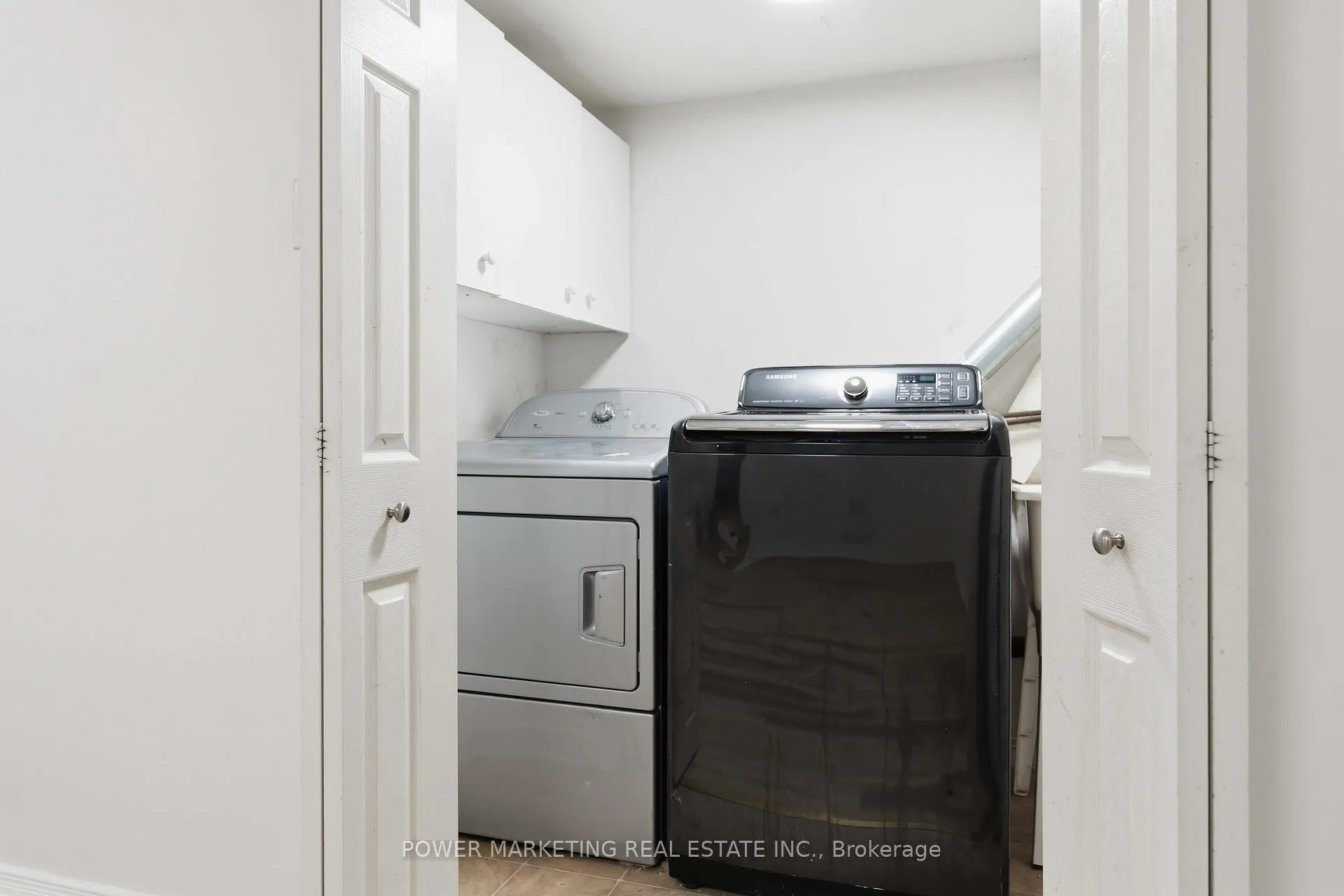 Photo 25 of 116 Esterbrook Drive, Ottawa, Mer Bleue/Bradley Estates/Anderson Park — HOMEH