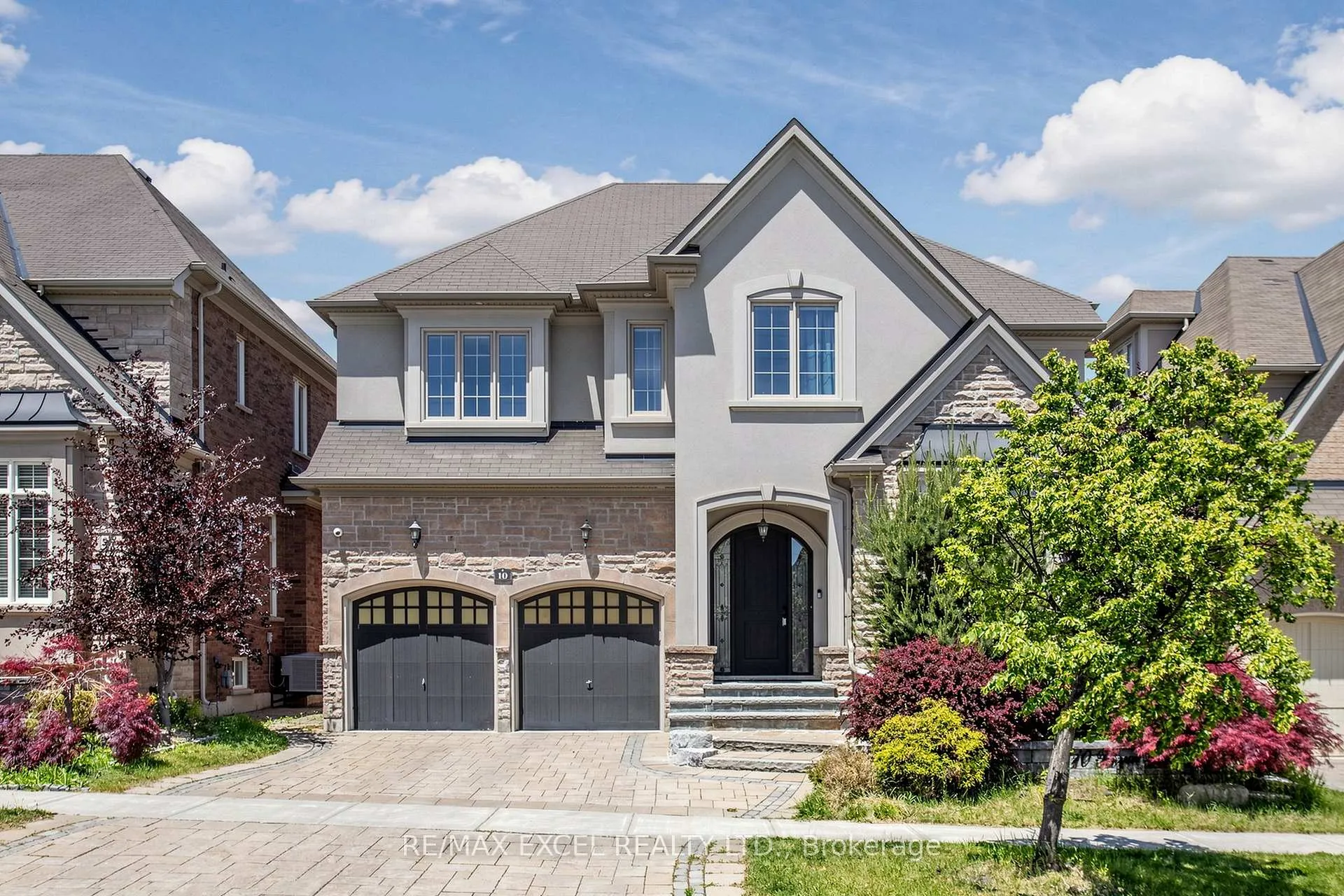 Photo 1 of 10 Royal West Road, Markham, Angus Glen — HOMEH