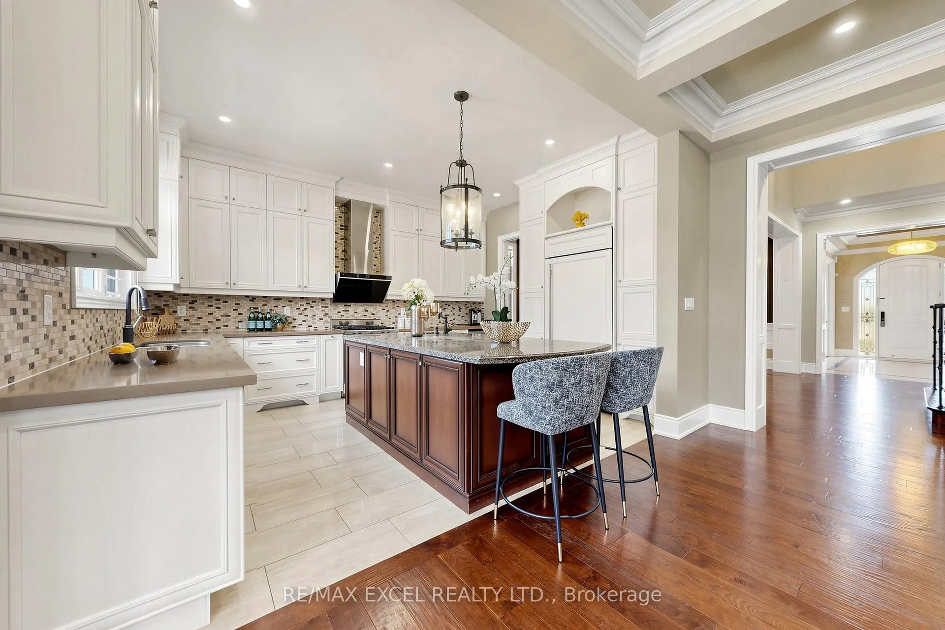 Photo 12 of 10 Royal West Road, Markham, Angus Glen — HOMEH