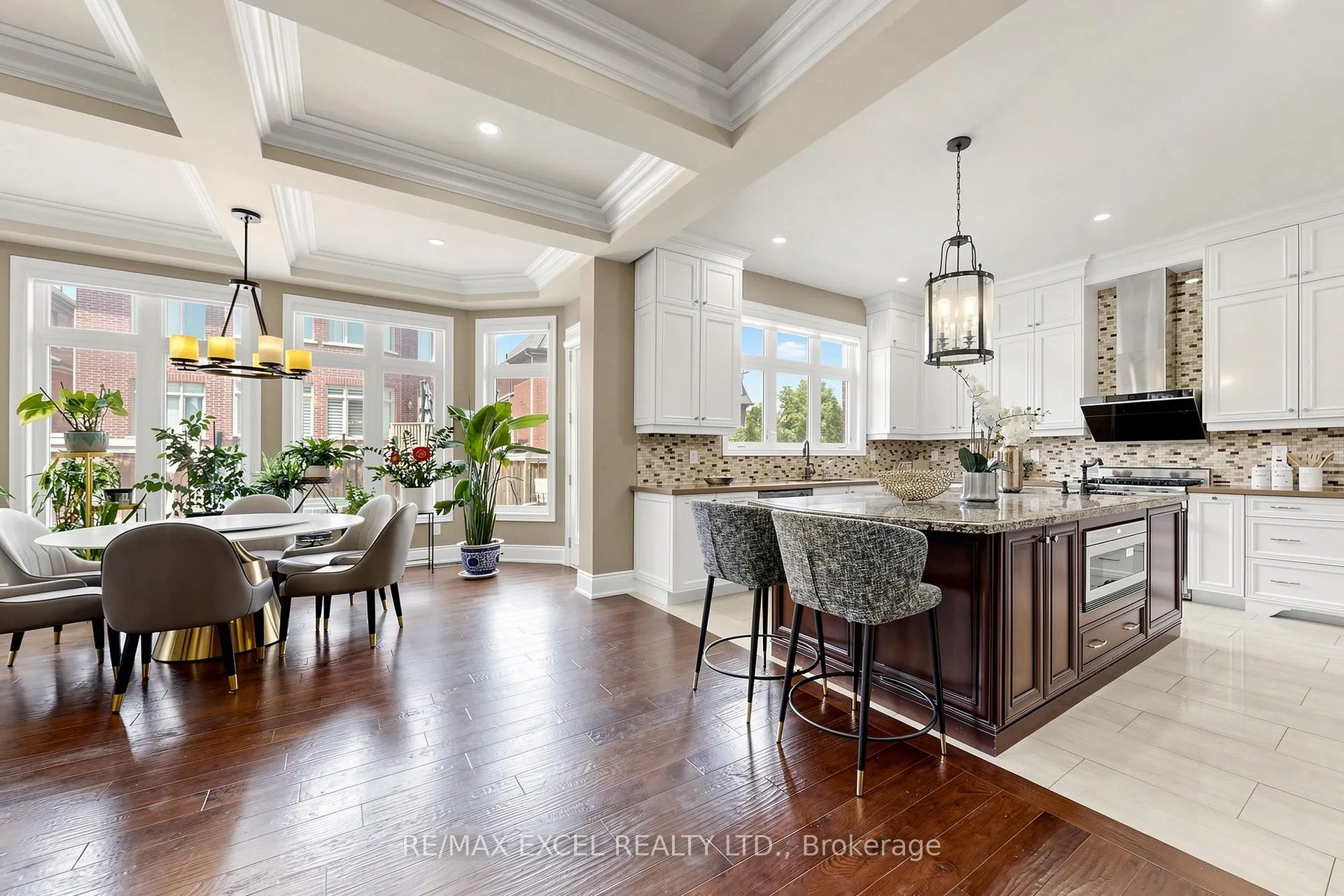 Photo 14 of 10 Royal West Road, Markham, Angus Glen — HOMEH