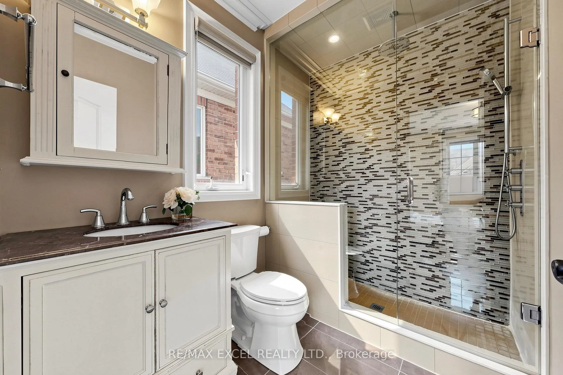 Photo 45 of 10 Royal West Road, Markham, Angus Glen — HOMEH