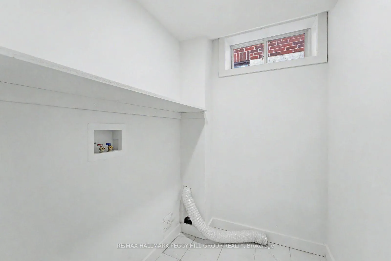 Photo 9 of Unit Basement, 2988 Monarch Drive, Orillia — HOMEH