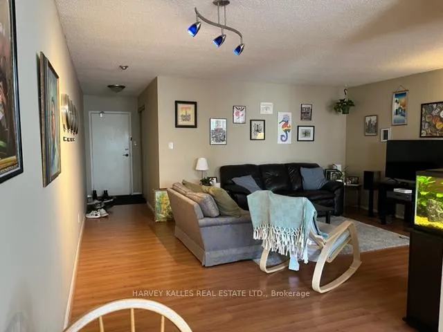 Front of Unit 1216, 633 Bay Street