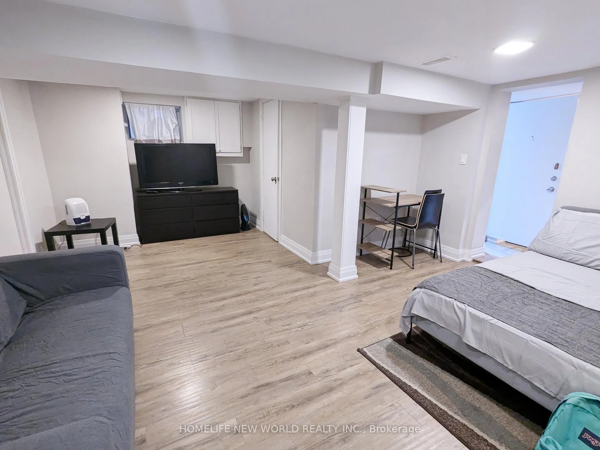 Photo 4 of Unit Bsmt, 276 Montrose Avenue, Toronto, Palmerston-Little Italy — HOMEH