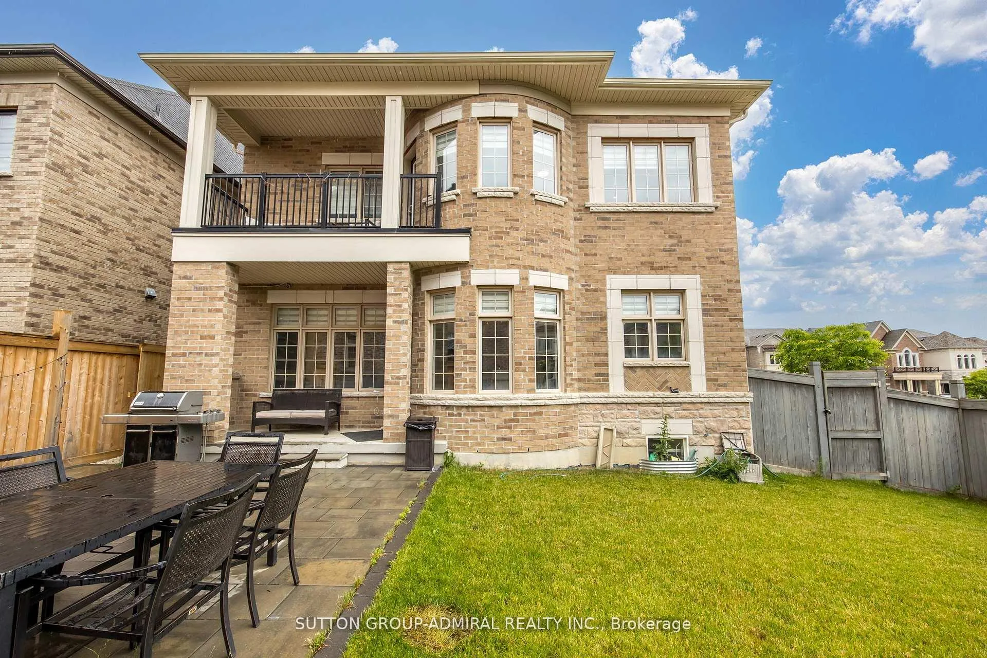 Photo 4 of 36 Hurst Avenue, Vaughan, Patterson — HOMEH