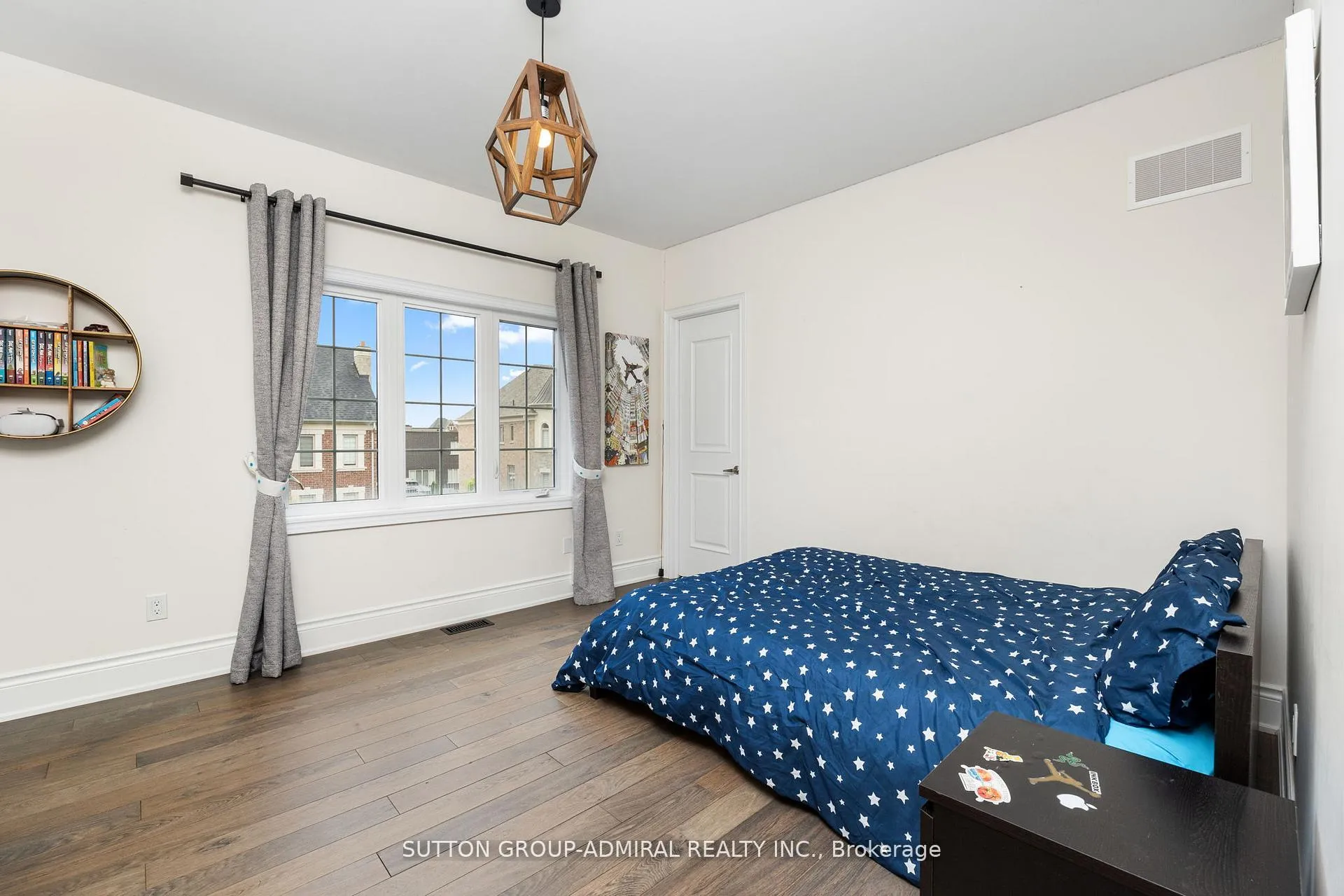 Photo 19 of 36 Hurst Avenue, Vaughan, Patterson — HOMEH