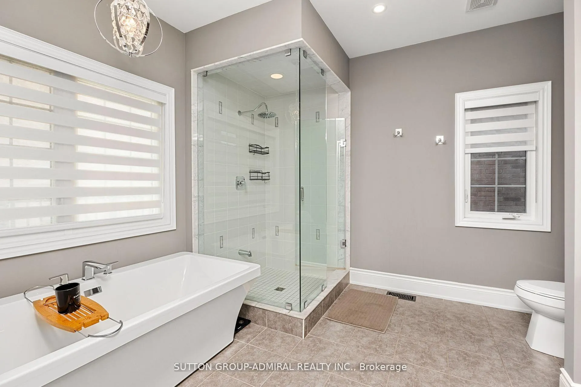 Photo 23 of 36 Hurst Avenue, Vaughan, Patterson — HOMEH